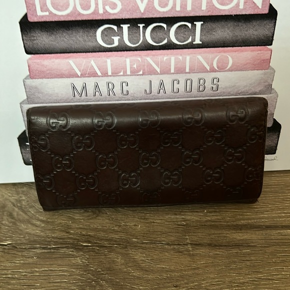 Brown leather Gucci wallet. EUC. - Picture 1 of 6